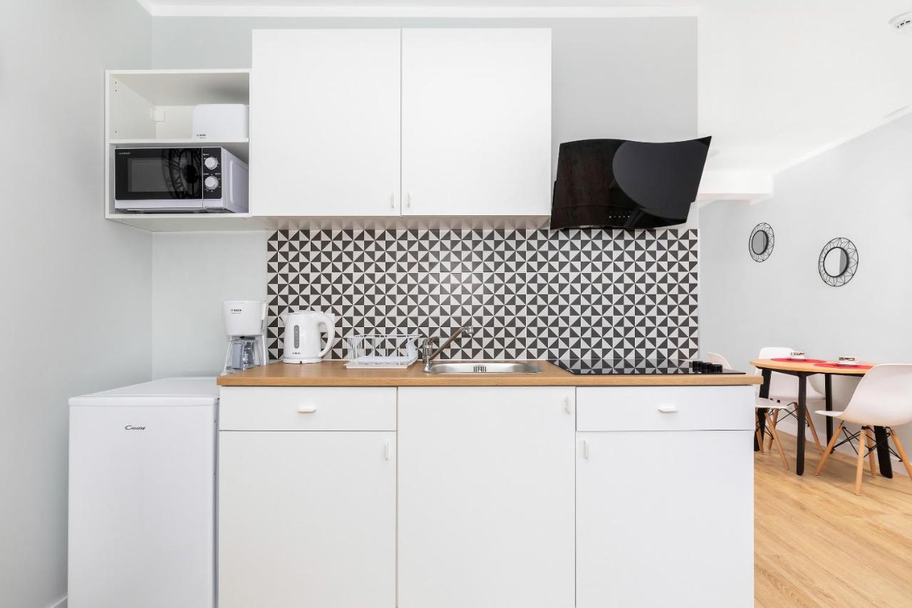 Oscar Apartment เรวัล ภายนอก รูปภาพ