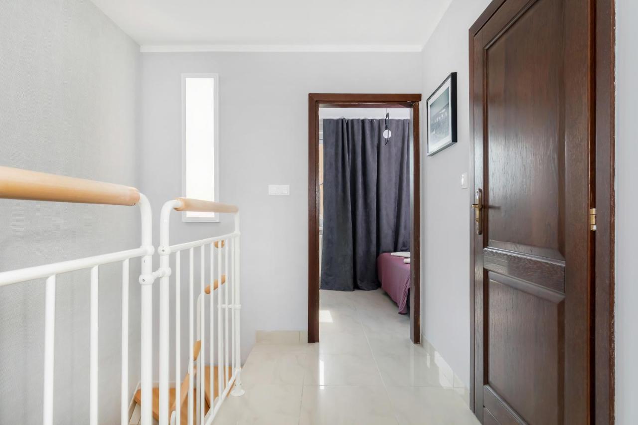 Oscar Apartment เรวัล ภายนอก รูปภาพ
