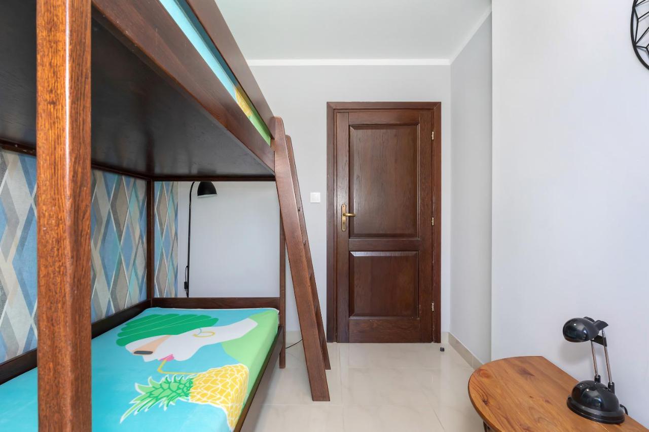 Oscar Apartment เรวัล ภายนอก รูปภาพ