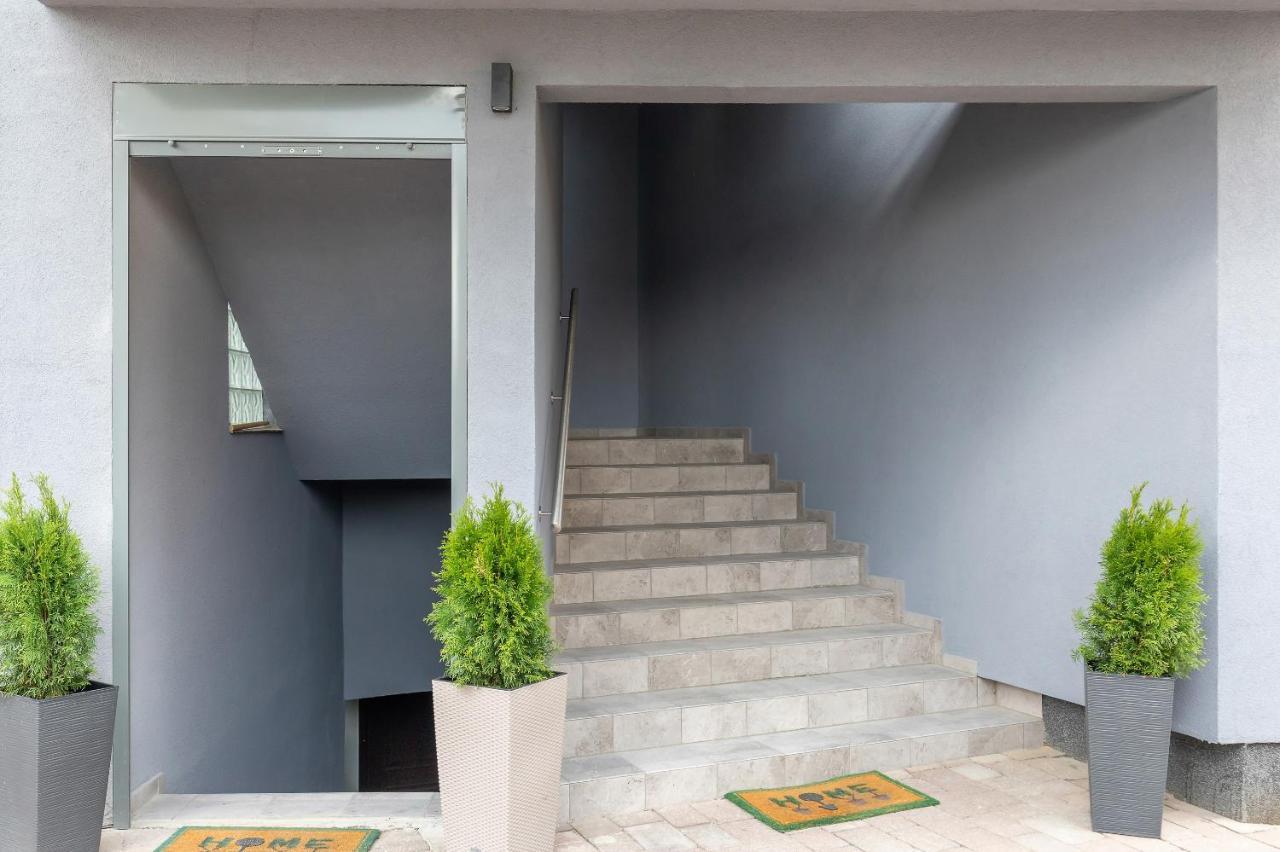 Oscar Apartment เรวัล ภายนอก รูปภาพ
