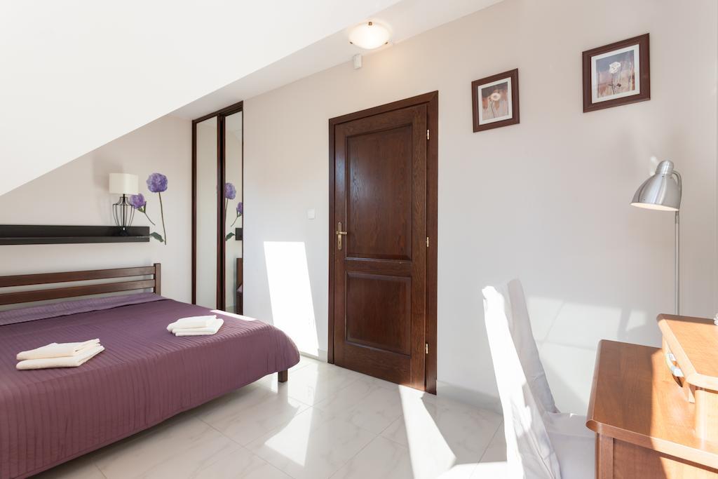 Oscar Apartment เรวัล ภายนอก รูปภาพ