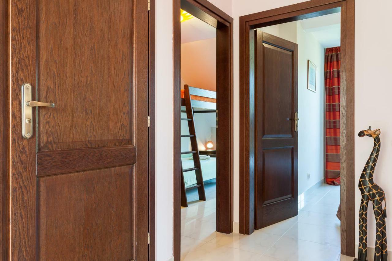 Oscar Apartment เรวัล ภายนอก รูปภาพ